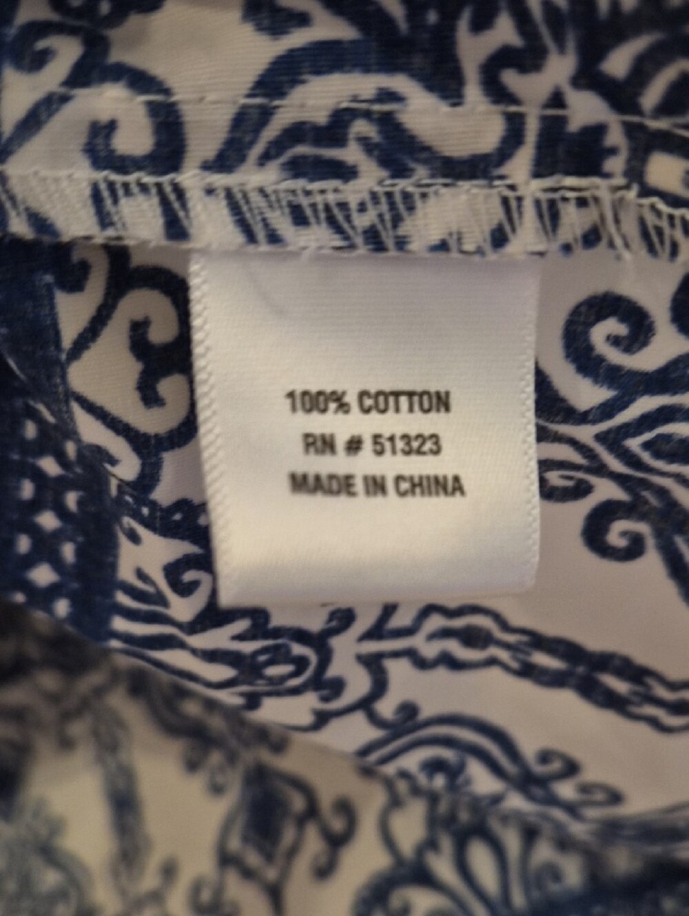 CeCe, Size XL, Navy & White Printed Smocked Waist Shorts, 2 Hidden Pockets - Picture 5 of 6